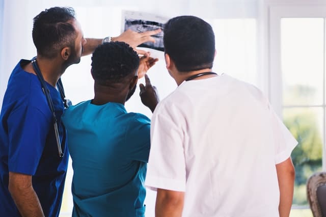 Skillnad tandlakare och tandhygienist Skillnad tandlakare och tandhygienist